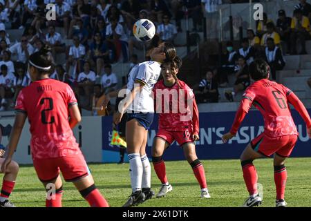 Bali, Indonésie. 12 mai 2024. Natalie Collins (2e l) des Philippines participe au match du Groupe A de la Coupe d'Asie féminine U-17 2024 de l'AFC entre la Corée du Sud et les Philippines au Bali United Training Center à Bali, Indonésie, le 12 mai 2024. Crédit : Agung Kuncahya B./Xinhua/Alamy Live News Banque D'Images