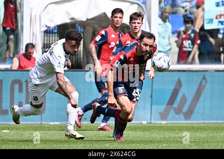 Genova, Italie. 12 mai 2024. Milan Badelj de Gênes en action lors du match de football Serie A entre Gênes et Sassuolo au stade Luigi Ferraris de Gênes, Italie - dimanche 12 mai 2024. Sport - Soccer . (Photo de Tano Pecoraro/Lapresse) crédit : LaPresse/Alamy Live News Banque D'Images