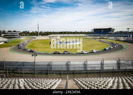 Hockenheim, Allemagne. 12 mai 2024. Départ de la course, départ, lors de la 3ème manche de la Clio Cup Series 2024, du 10 au 13 mai 2024 sur le Hockenheimring, à Hockenheim, Allemagne - photo Paul Vaicle/DPPI crédit : DPPI Media/Alamy Live News Banque D'Images