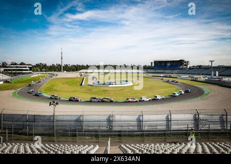 Hockenheim, Allemagne. 12 mai 2024. Départ de la course, départ, lors de la 3ème manche de la Clio Cup Series 2024, du 10 au 13 mai 2024 sur le Hockenheimring, à Hockenheim, Allemagne - photo Paul Vaicle/DPPI crédit : DPPI Media/Alamy Live News Banque D'Images