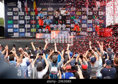 Matoshinhos, Portugal. 12 mai 2024. 08 TANAK Ott, JARVEOJA Martin, Hyundai I20 Rally1, 11 NEUVILLE Thierry, WYDAEGHE Martijn, Hyundai I20 Rally1, 17 OGIER Sebastien, LANDAIS Vincent, Toyota GR Yaris Rally1, podium, Portrait Powerstage lors du Rallye de Portugal 2024, 5ème manche du Championnat du monde des Rallycar WRC 2024, du 9 au 12 mai 2024 à Matoshinhos, Portugal - photo Paulo Maria/DPPI crédit : DPPI Media/Alamy Live News Banque D'Images