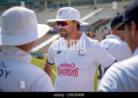 Southampton, Royaume-Uni, 12 mai 2024. James Fuller du Hampshire lors du match de championnat du comté de vitalité entre le Hampshire et Durham au Utilita Bowl, Southampton crédit : Dave Vokes/Alamy Live News Banque D'Images