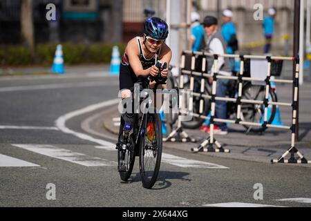 Yokohama, Japon. 11 mai 2024. Mami Tani (JPN), 11 mai 2024 - Triathlon : PTS4 féminin au parc Yamashita lors de la World Triathlon para Series Yokohama 2024 à Yokohama, Japon. Crédit : SportsPressJP/AFLO/Alamy Live News Banque D'Images