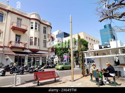 Vieux bâtiments sur Rothschild Blvd à tel-Aviv, Israël. Banque D'Images