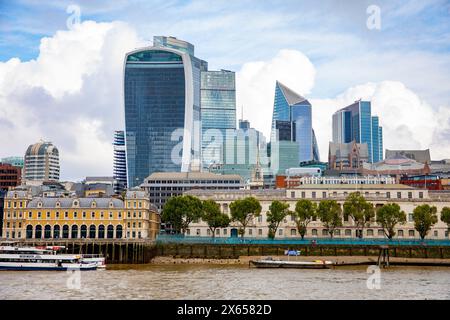 Architecture de la ville de Londres, gratte-ciel et immeubles de bureaux de grande hauteur, Londres, Angleterre, Royaume-Uni Banque D'Images