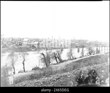 Fredericksburg, Virginie Vue de la ville depuis la rive est du Rappahannock, photographies de la guerre de Sécession 1861-1865 Banque D'Images