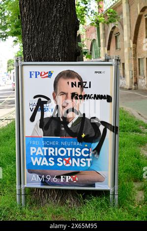 Vienne, Autriche. 13 mai 2024. FPÖ affiches pour les élections européennes de 2024 avec le FPÖ premier candidat Harald Vilimsky Banque D'Images