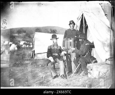 Antietam, Md. Col. John S. Crocker, Lt. Col. Benjamin C. Butler, et adjudant du 93d New York Volunteers, photographies de la guerre de Sécession 1861-1865 Banque D'Images