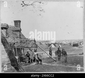 Camp de quartier général de Gen. porter en face de Yorktown, Virginie, quartier général général porter, maison de Farnhold et York River au loin, photographies de la guerre de Sécession 1861-1865 Banque D'Images