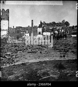 Richmond, Virginie Terrains de l'arsenal en ruine avec des tirs et des obus dispersés, photographies de la guerre de Sécession 1861-1865 Banque D'Images