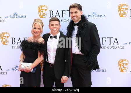 George Baggs et Joe Baggs assistent aux BAFTA TV Awards avec P&O Cruises 2024 au Royal Festival Hall de Londres. Banque D'Images