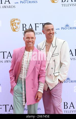 Stuart Armfield et Francis Haugen assistent aux BAFTA TV Awards avec P&O Cruises 2024 au Royal Festival Hall de Londres. Banque D'Images