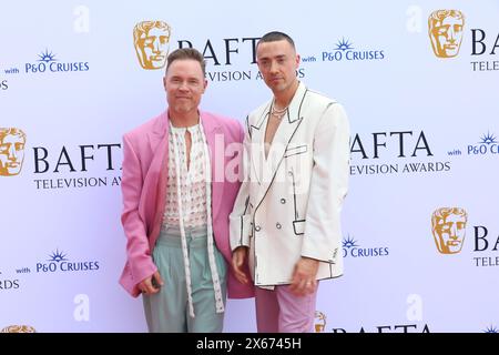 Stuart Armfield et Francis Haugen assistent aux BAFTA TV Awards avec P&O Cruises 2024 au Royal Festival Hall de Londres. Banque D'Images