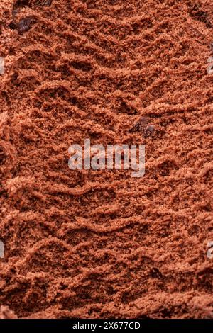 Structure de la crème glacée au chocolat congelé gros plan. Fond de crème glacée. Banque D'Images