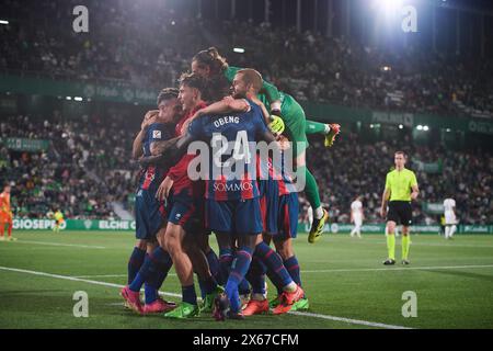 Elche, Espagne. 13 mai 2024. ELCHE, ESPAGNE - 12 MAI : Javi Mier milieu de terrain central de SD Huesca célèbre après avoir marqué le troisième but de son équipe lors du match LaLiga Hypermotion entre Elche CF et SD Huesca au stade Manuel Martinez Valero, le 12 mai 2024 à Elche, Alicante, Espagne. (Photo de Francisco Macia/photo Players images) crédit : Magara Press SL/Alamy Live News Banque D'Images