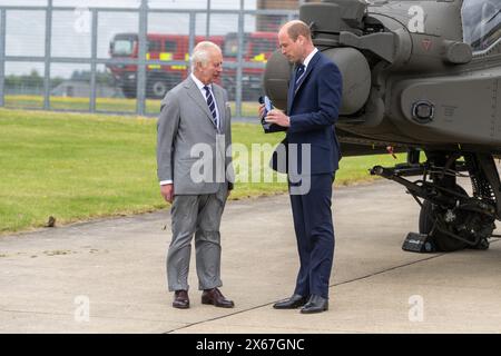 Middle Wallop, Royaume-Uni, 13 mai 2024. Sa Majesté le roi Charles III a officiellement cédé le rôle de colonel en chef du corps aérien de l'armée de terre à son Altesse Royale le Prince de Galles au Centre d'aviation de l'armée de terre de Middle Wallop, Hampshire. Crédit : A.A. Gill/Alamy Live News Banque D'Images