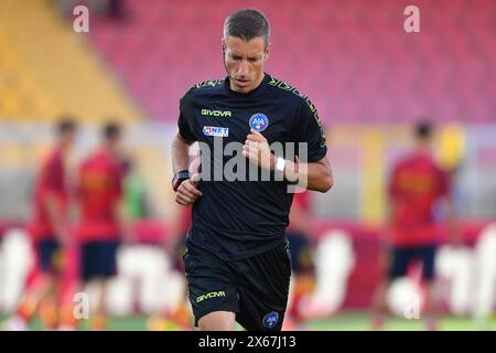 Lecce, Italie. 13 mai 2024. L'arbitre Mr. Davide Massa lors du match de football Serie A TIM entre l'US Lecce et l'Udinese Calcio 1896 au stade via del Mare à Lecce, Italie, lundi 13 mai 2024. (Crédit image : &#xa9 ; Giovanni Evangelista/LaPresse) crédit : LaPresse/Alamy Live News Banque D'Images