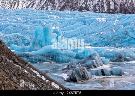 Le glacier Svinafellsjokull en hiver dans l'est de l'Islande Banque D'Images