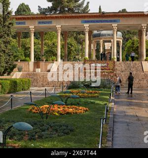 Entrée du Tombeau de Hafez, l'un des plus grands poètes persans de tous les temps. Shiraz, Iran. Banque D'Images