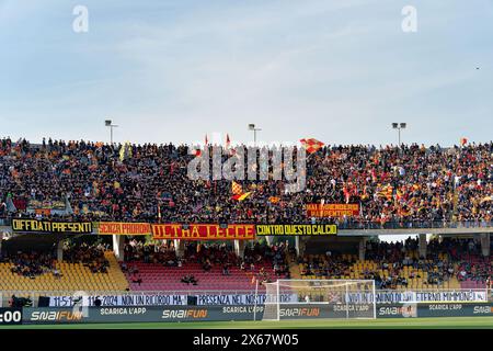 Lecce, Italie. 13 mai 2024. Supporters de l'US Lecce lors de l'US Lecce vs Udinese Calcio, match de football italien Serie A à Lecce, Italie, 13 mai 2024 crédit : Agence photo indépendante/Alamy Live News Banque D'Images