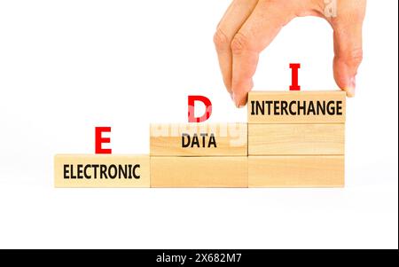 Symbole d'échange de données informatisé EDI. Mots conceptuels échange de données informatisées EDI sur des blocs. Beau fond blanc. Business et EDI Electron Banque D'Images