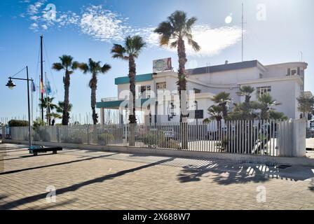 Vintage, restaurant, marina, marina, architecture, tour de ville, Santa Pola, Alicante, Communauté valencienne, Espagne, Banque D'Images