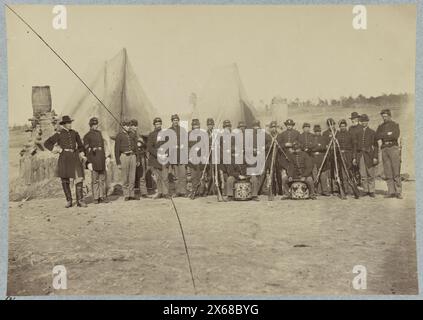 Co - , 61st New York Infantry, Falmouth, Virginie, avril 1863 , Falmouth, Virginie, avril 1863. Compagnie H, 61st New York Infantry, photographies de la guerre de Sécession 1861-1865 Banque D'Images