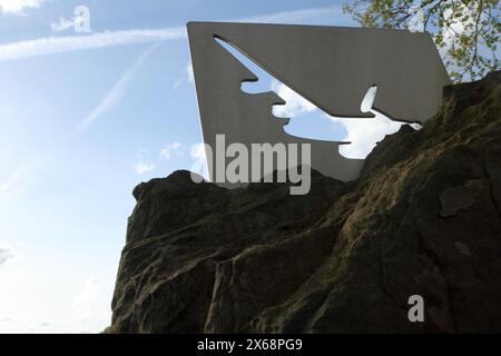 Mémorial à l'équipage d'un bombardier de la RAF 44 (Rhodésie) Squadron Lancaster, abattu près de Riethoven, pays-Bas, le 21-22/6/44. Banque D'Images