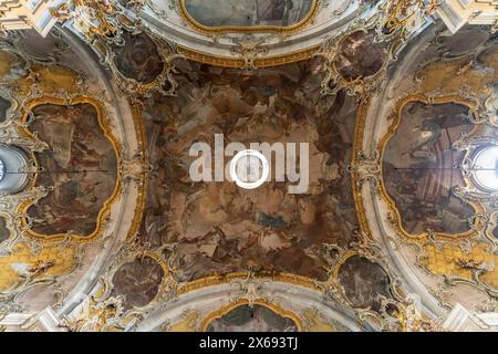 Fresque de plafond à l'intérieur de l'église de pèlerinage Mariä Heimsuchung / Käppele sur le Nikolausberg, Würzburg, basse-Franconie, Bavière, Allemagne Banque D'Images