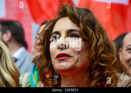 Maria Jesus Montero, première vice-première ministre, vue avant la traditionnelle manifestation de la Journée internationale du travail du 1er mai organisée par les syndicats, CCOO, Comisiones Obreras, les commissions des travailleurs, UGT, Union General de Trabajadores, dans le centre de Madrid Espagne 1er mai 2024 Banque D'Images