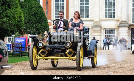 Voiture à vapeur Stanley au concours d'élégance - Hampton court Palace 2022 Banque D'Images