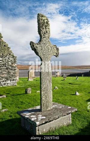 Kilnave Early Celtic Christian Cross à côté de la fin médiévale Kilnave Chapel sur Gruinart Bay, Islay, Hébrides intérieures, Écosse Banque D'Images