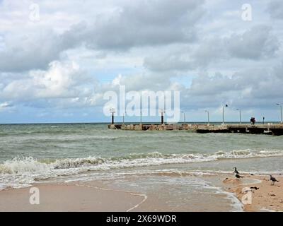 Sisal, Yucatan, Mexique - 20 novembre 2022 : Magic Town, port de pêche avec patrimoine historique, culturel et naturel pour le tourisme de plage et la détente Banque D'Images