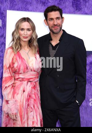 13 mai 2024, New York, New York, États-Unis : L'acteur EMILY BLUNT et l'acteur/mari JOHN KRASINSKI vus lors de la première New-yorkaise de 'IF' au SVA Theater. (Crédit image : © Nancy Kaszerman/ZUMA Press Wire) USAGE ÉDITORIAL SEULEMENT! Non destiné à UN USAGE commercial ! Banque D'Images