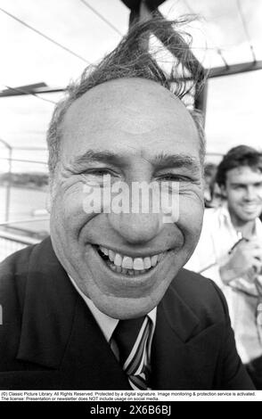 Mel Brooks. Réalisateur et acteur américain né en 1926. Photo 1974 lors de la visite de la Suède et de l'ascenseur Katarina, un ascenseur de passagers à Stockholm dans la région de Slussen. Kristoffersson ref 10-24 Banque D'Images