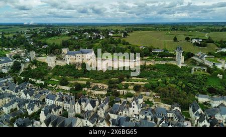 Drone photo Chinon forteresse Royale France Europe Banque D'Images