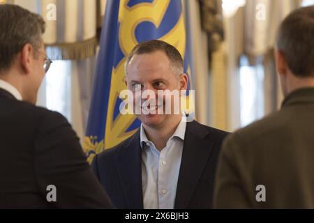 KIEV, UKRAINE - 14 MAI 2024 - le chef adjoint du Bureau du Président de l'Ukraine, Rostyslav Shurma, assiste à une rencontre entre le Président de l'Ukraine, Volodymyr Zelenskyy, et le Secrétaire d'Etat américain Antony J. Blinken, à Kiev, capitale de l'Ukraine. Banque D'Images