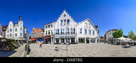 Einkaufsstraße Sachsentor à Bergedorf, Hambourg, Deutschland *** rue commerçante Sachsentor à Bergedorf, Hambourg, Allemagne Banque D'Images