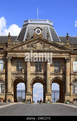 Château de Luneville dit « le Versailles Lorrain ». Porte. Luneville, Lorraine, France Banque D'Images