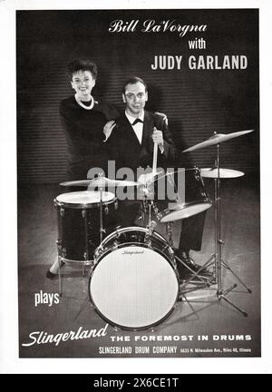 Une publicité d'un magazine de 1963 pour les tambours Slingerland mettant en vedette la grande Judy Garland. Banque D'Images