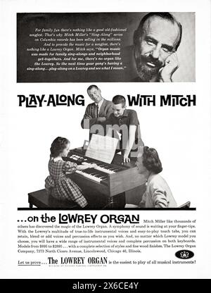 Une publicité pour l'orgue Lowery d'un magazine de musique des années 1960 mettant en vedette un soutien du géant de la musique et personnalité de la télévision, Mitch Miller. Il était le champion de Sing-alongs et la ligne de capture de cette annonce est Play-Along. Banque D'Images