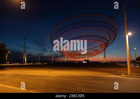 Rond-point d'Anemone, à Matosinhos, Porto, Portugal. Lieu emblématique de la ville, une référence aux pêcheurs et à la mer. Paysage de coucher de soleil Banque D'Images