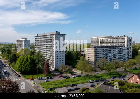 Immeubles d'appartements à la limite de Laeken et Neder-Over-Hembeek | immeubles d'appartements à la frontière de Laeken et Neder-Over-Hembeek Banque D'Images