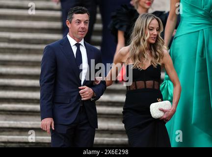 Dossier photo datée du 27/09/23 de Rory McIlroy avec son épouse Erica. Rory McIlroy a demandé le divorce de sa femme Erica à la veille du championnat PGA américain à Valhalla. Les dossiers judiciaires montrent que McIlroy a soumis lundi une « pétition pour la dissolution du mariage » dans le comté de Palm Beach en Floride. Date d'émission : mardi 14 mai 2024. Banque D'Images