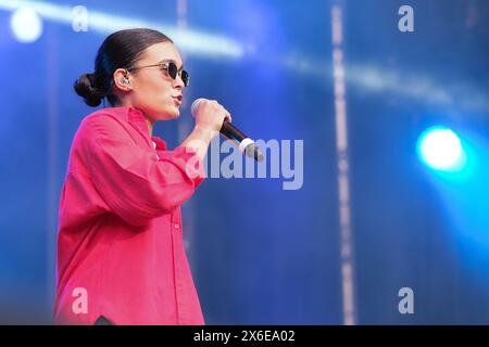 Madrid, Espagne. 14 mai 2024. La chanteuse Marta Santos se produit lors du concert de vive Dial à San Isidro sur la Plaza Mayor de Madrid. 14 mai 2024 Espagne (photo par Oscar Gonzalez/Sipa USA) crédit : Sipa USA/Alamy Live News Banque D'Images