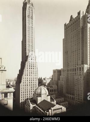 Bartholomew's, Waldorf Astoria, General Electric Building, Park Avenue et 51st Street, Berenice Abbott, Federal Art Project, 'Changing New York', avril 1936 Banque D'Images