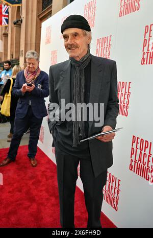 LONDRES, ANGLETERRE, Royaume-Uni - 14 MAI 2024 : Jeremy irons assiste à l'ouverture de People, places & Things au Trafalgar Theatre, Londres, Royaume-Uni. Crédit : Voir Li/Picture Capital/Alamy Live News Banque D'Images