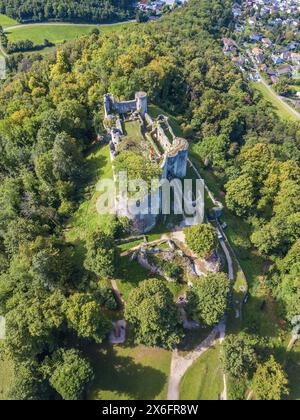 Vue aérienne des ruines du château de Dorneck dans la ville de Dornach, Canton Solothum près de Bâle, Suisse Banque D'Images