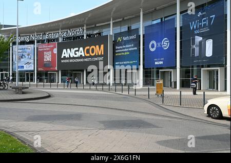 Cologne, Allemagne. 14 mai 2024. KölnMesse, entrée nord de ANGA COM, le salon européen leader du congrès pour le haut débit, la télévision et l'Internet. Crédit : Horst Galuschka/dpa/Alamy Live News Banque D'Images