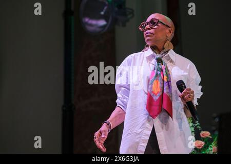 Dee Dee Bridgewater se produisant au Cheltenham Jazz Festival, Royaume-Uni. 4 mai 2024 Banque D'Images